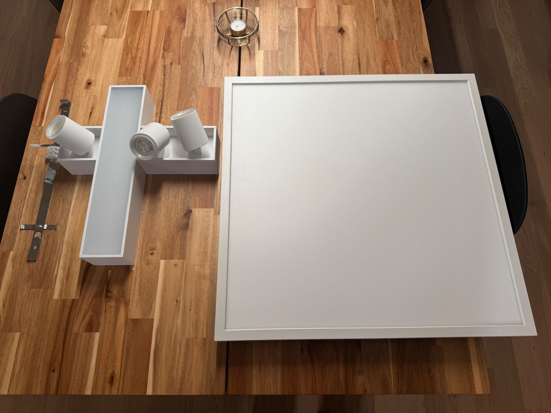 Philips Lampadari & plafoniere: Philips Hue Centris + Surimu – Usato da Luzern venduto da Niyzuh