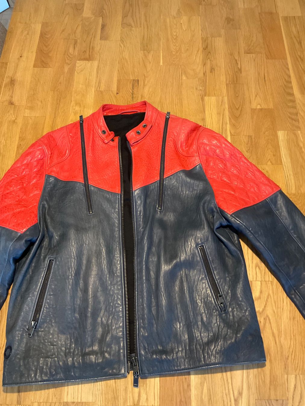 Vestes: Zadig& Voltaire – D'occasion à Renens VD par Popeye99