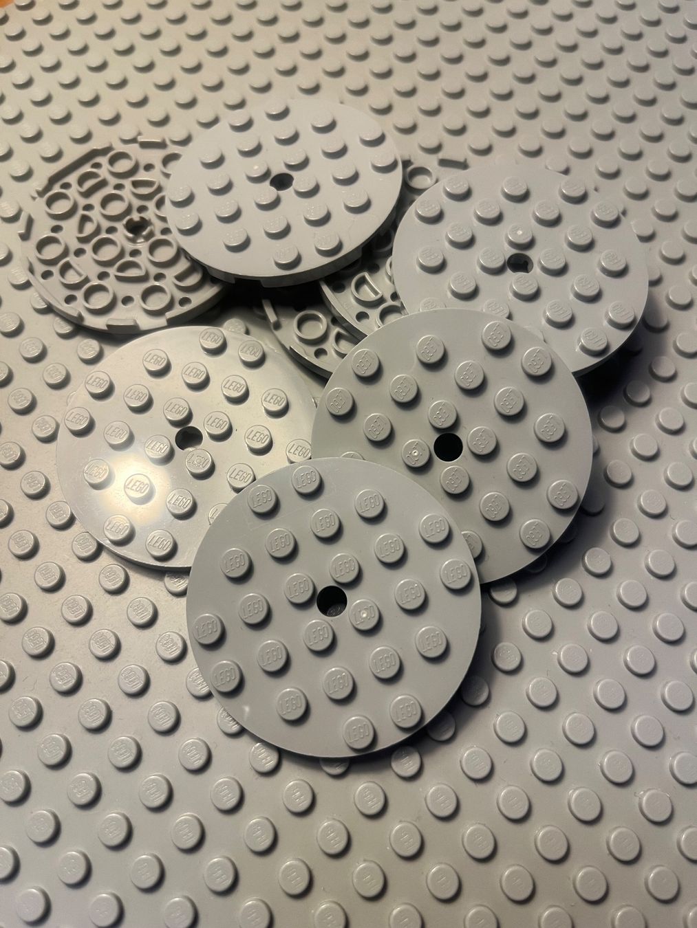 Lego Kit di costruzioni: Lego 4x Platten 6x6 (11213) hellgrau – Usato da Basel venduto da Swi-7621