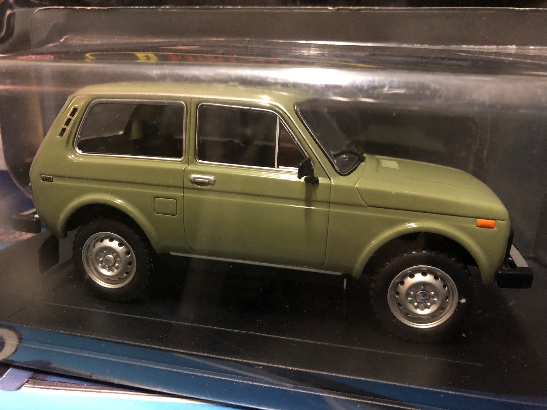 Lada Modellini d'auto: Lada niva udssr 4x4 Oldtimer – Nuovo (secondo la descrizione) da Reinach AG venduto da rares75