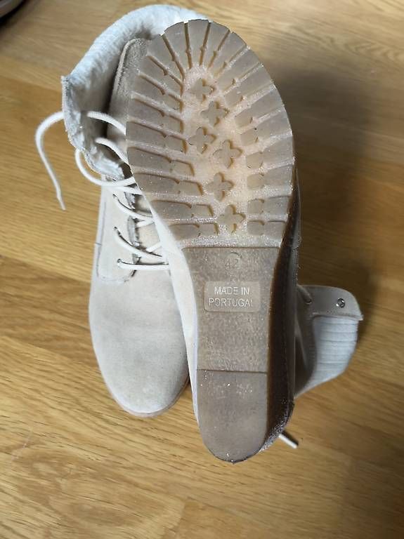 Scarpe da donna: Damen-Winterstiefel beige Grösse 42 – Usato da Zürich venduto da sus_n9fj 3