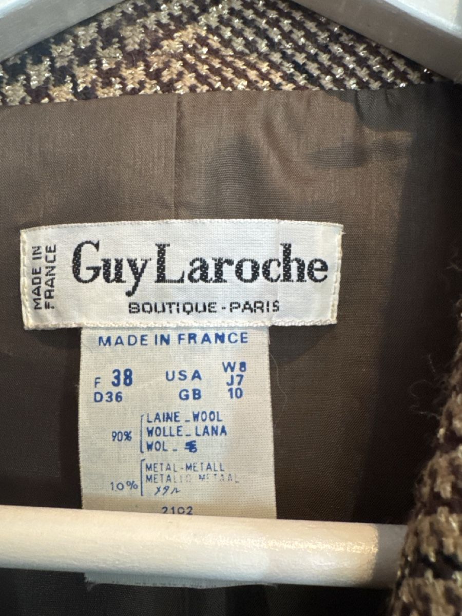 Giacche: Guy Laroche Vintage Blazer. Size 38. Classic Design. – Nuovo (secondo la descrizione) da Montagnola venduto da jamylafy 1