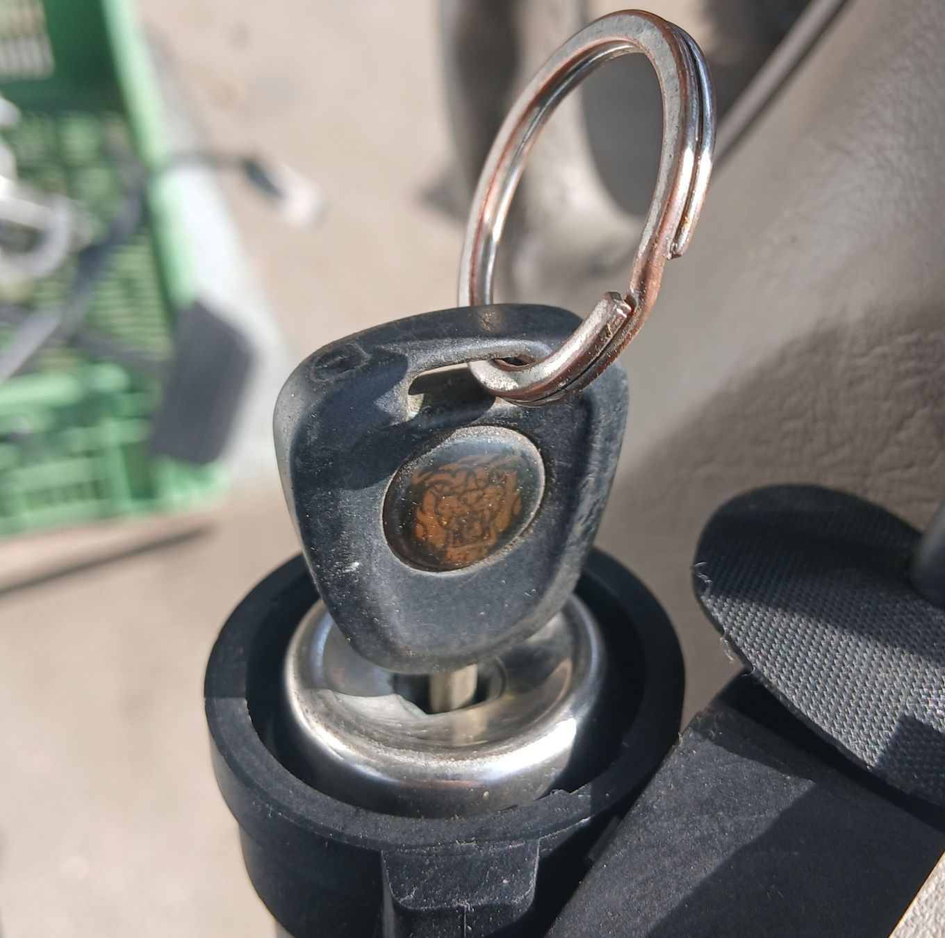 Jaguar Tutti pezzi di ricambio auto: Colonne de direction Jaguar XJ6 X300 – Usato da la heutte venduto da Auto-stock 3