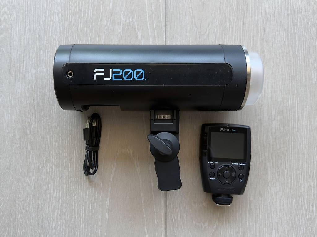 Flash: Westcott FJ200 Strobe mit FJ-X3m Universal Wireless Trigger – Usato da Giubiasco venduto da SandroWeb 4