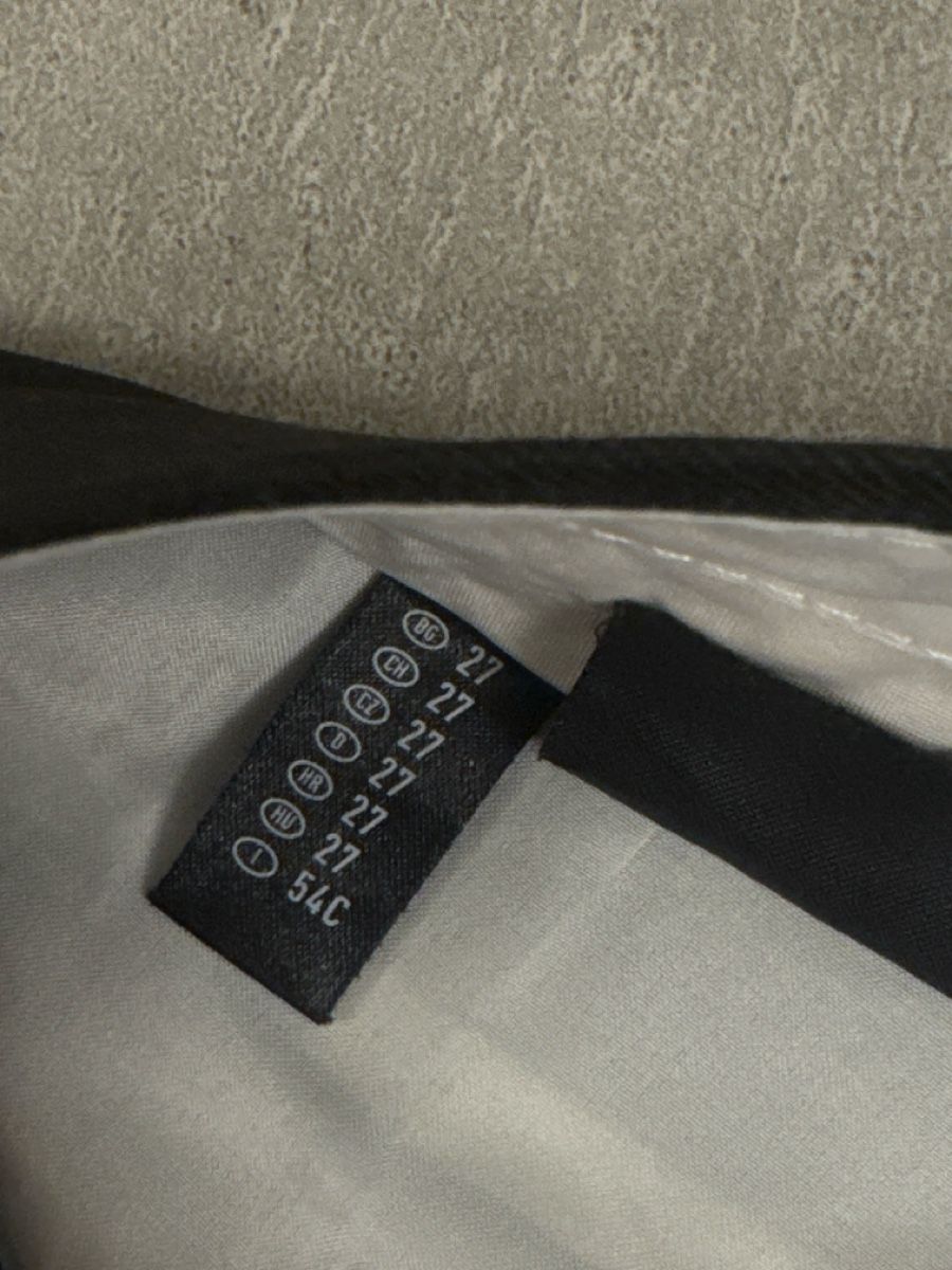 Pantaloni: schwarze Herrenhose, Grösse 54C – Usato da Elsau venduto da shoppa 2
