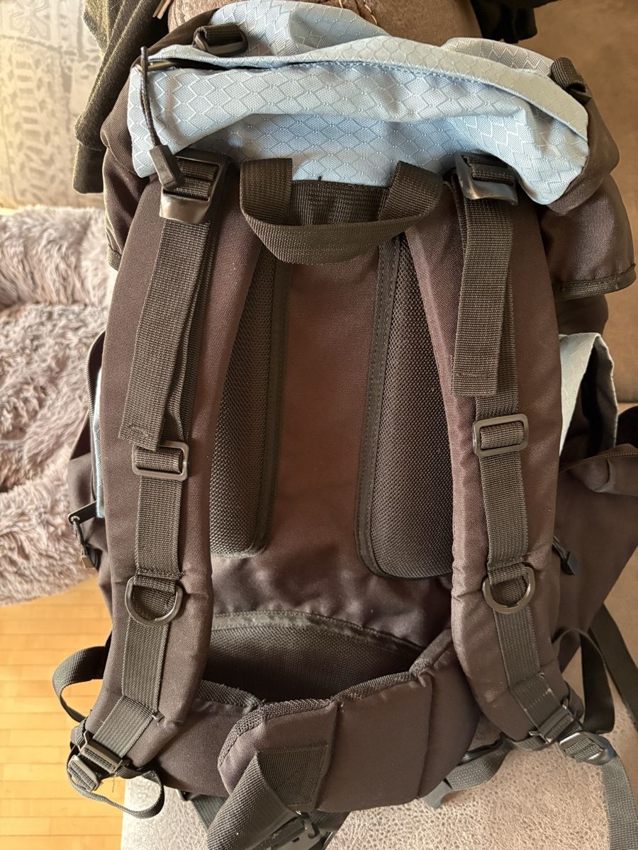 Rucksäcke: Grosser Rucksack – Neu (gemäss Beschreibung) aus Sirnach von banshu 1