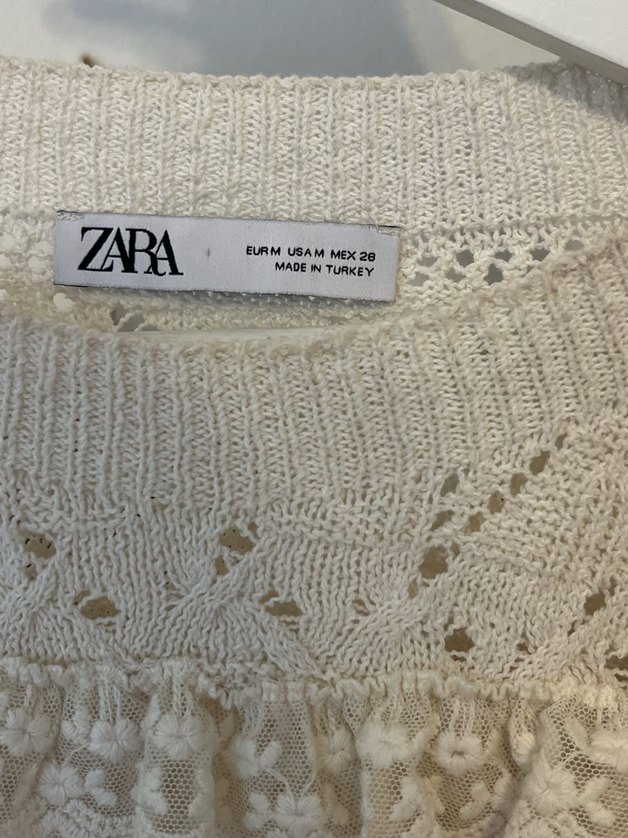 Tops: Zara Strickpullover mit Rüschen, creme, Grösse M – Neu (gemäss Beschreibung) aus Zürich von rox_ws8v 1