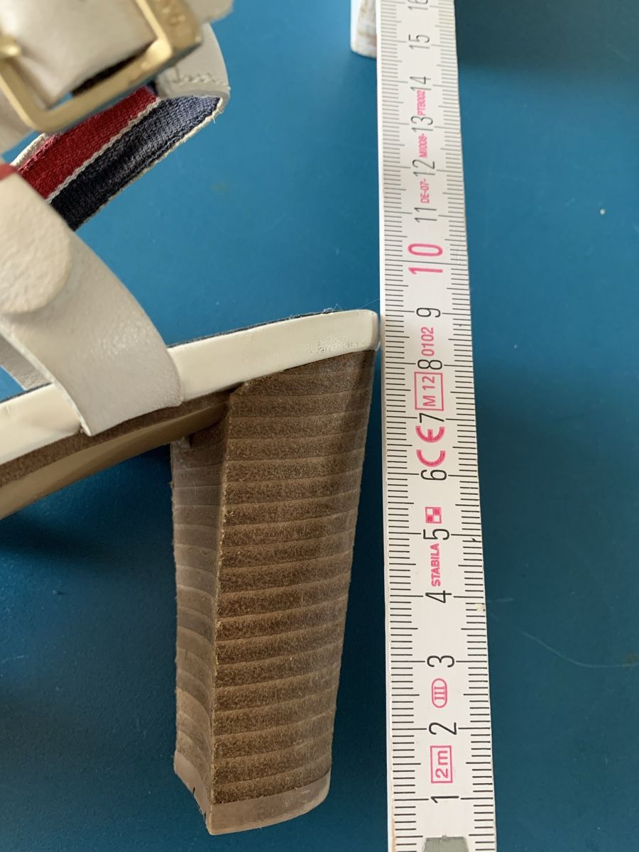 Tommy Hilfiger Scarpe da donna: Tommy Hilfiger Sommer Sandale Grösse 37 – Nuovo (secondo la descrizione) da Mettmenstetten venduto da _4_YOU_ 5