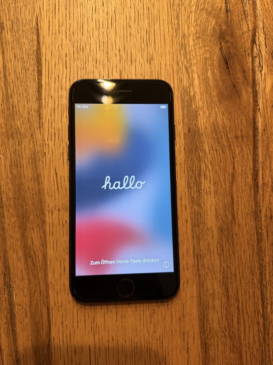 Apple Telefoni cellulari / Smartphones: iPhone 7 schwarz – Usato da Winterthur venduto da Gluecksli