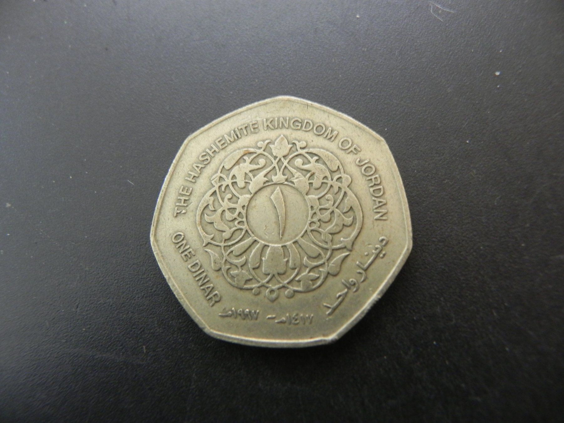 Tutti le monete: Jordanien 1 Dinar 1997 – Usato da Biel/Bienne venduto da Gogolozi