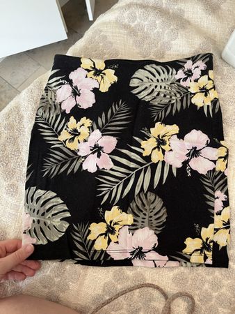 Tally Weijl Sommerrock, Gr. 36, Blumenmuster