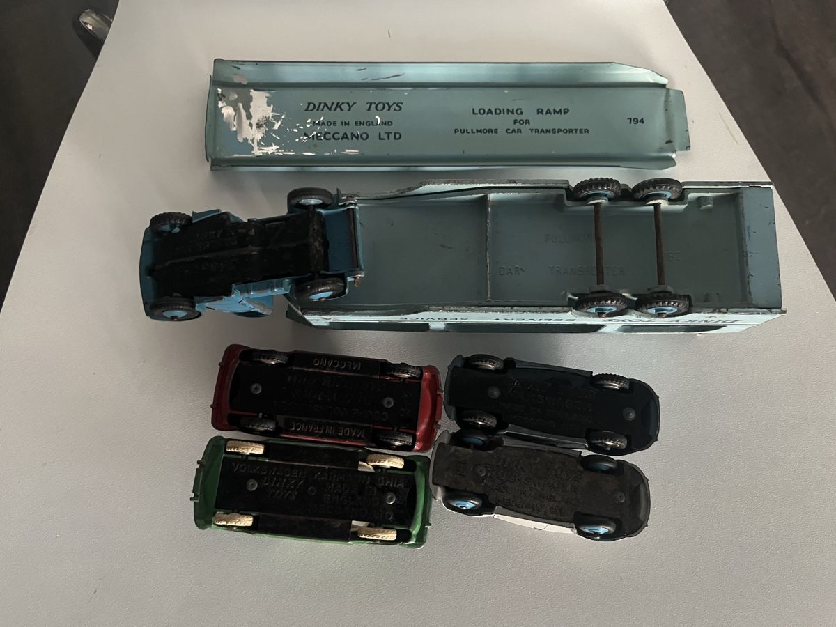 Dinky Toys Modellini d'auto: Dinky Toys VW Transport Käfer Karmann Ghia Pullmore – Usato da Tafers venduto da Hansi-44 6