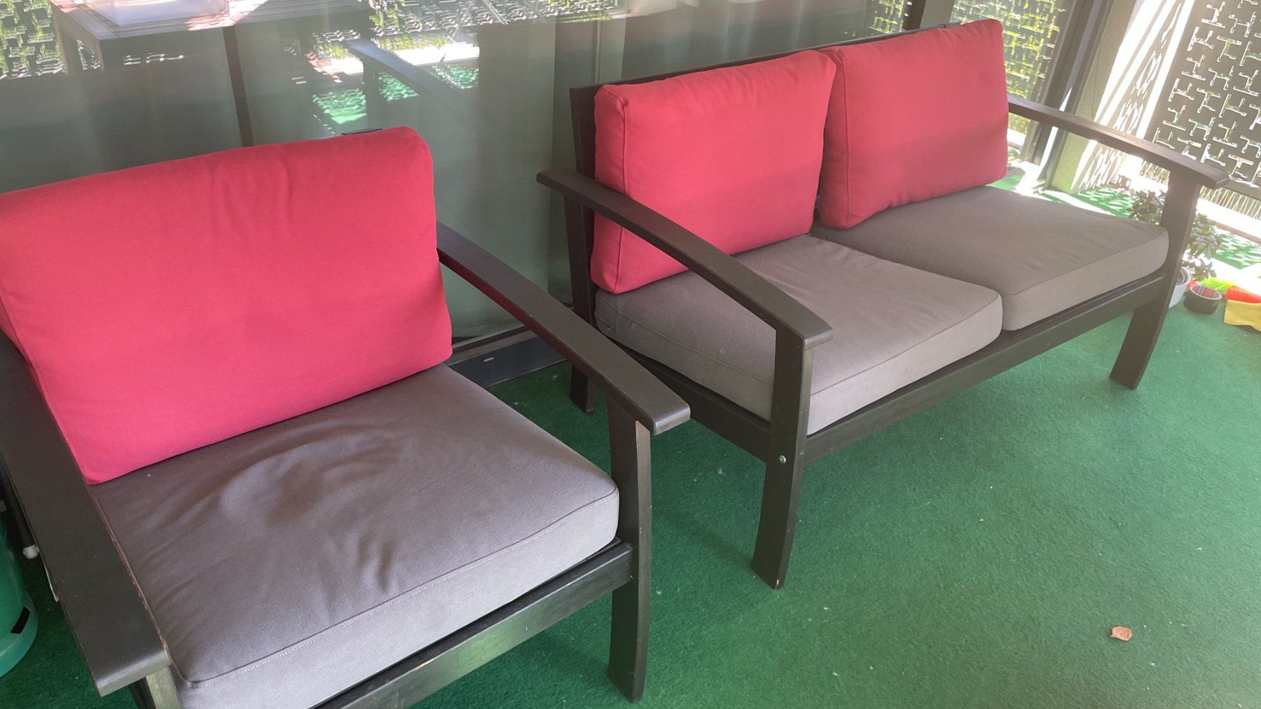 Ikea Divani: IKEA Balkon möbel Sessel und Sofa GRATIS Tisch – Usato da Dietikon venduto da gys_8mcb