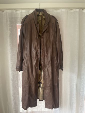 Original BOGNER Ledermantel mit herausnehmbarem Echtfell-Inn