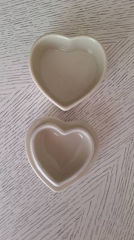 Tutte le decorazioni: Schmuck-Schatulle / Dose in Herzform – Nuovo (secondo la descrizione) da Urdorf venduto da Jeani_ 2