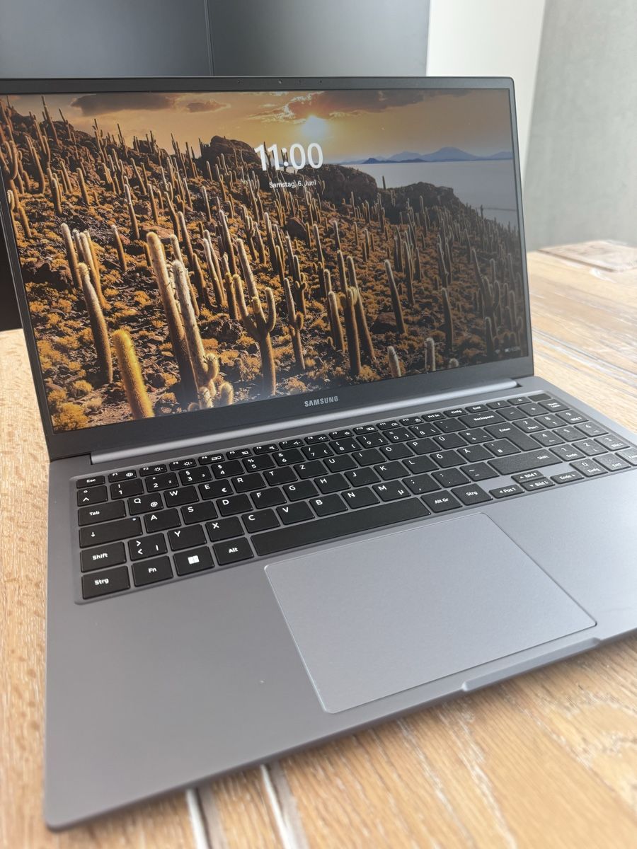 Samsung Notebook: Samsung Galaxy Book 4 – Nuovo (secondo la descrizione) da Oberrohrdorf venduto da Blima