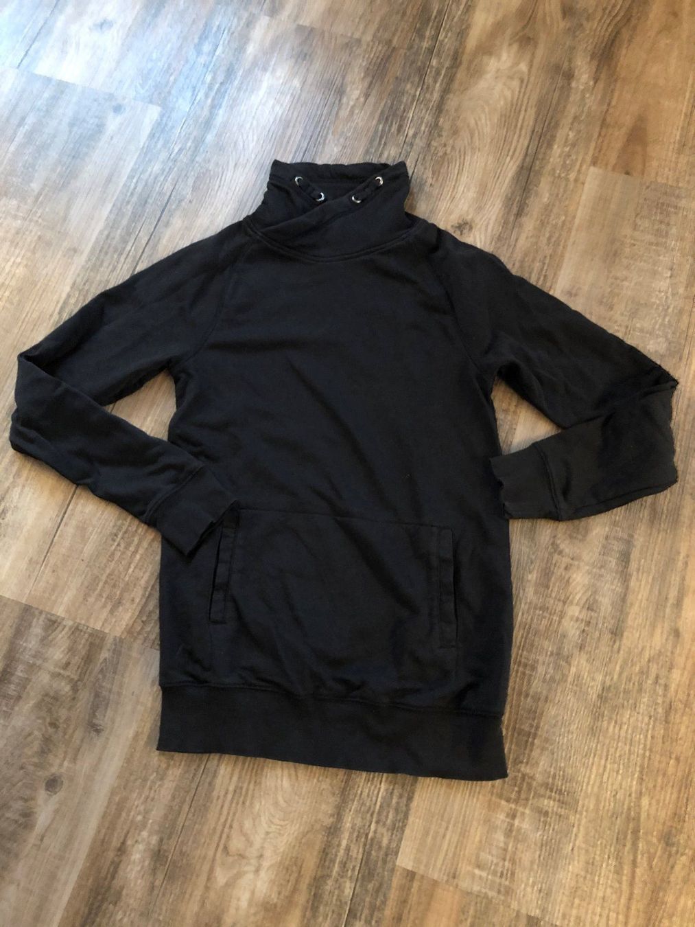 Lotti & Set di vestiti: Sweatshirt, Jogginghose schwarz Gr158 – Usato da Steffisburg venduto da Aare77 1