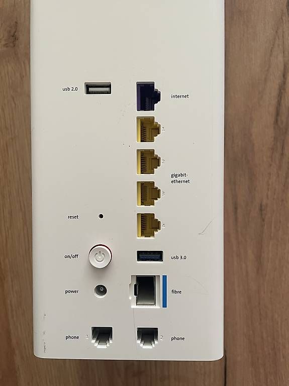 Modem & Router: WLAN-Box Swisscom – Usato da Lengnau AG venduto da Golf_2 1