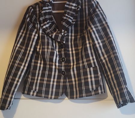 Schicker Blazer Grösse 38 von Feldpausch