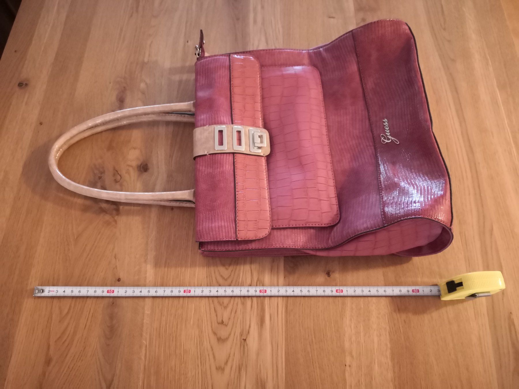 Guess Borse da donna: Schöne Handtasche von Guess, neuwertig – Nuovo (secondo la descrizione) da Zuzwil SG venduto da alsacia 1