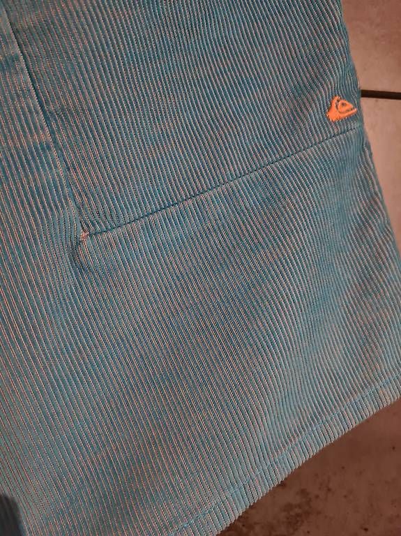 Pantalons: Quicksilver shorts Gr. 30 – D'occasion à Rupperswil par Homer20 2