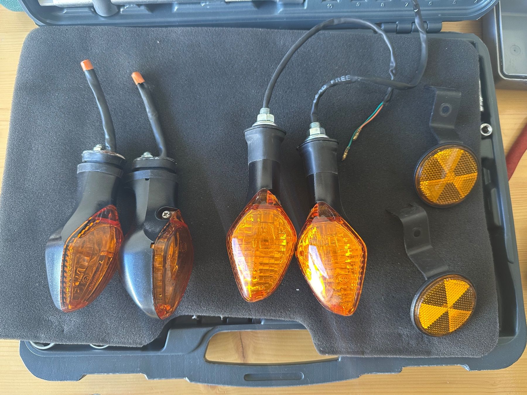 Honda Alle Motorradersatzteile: Original Hondablinker – Gebraucht aus Goldiwil (Thun) von Nautic79