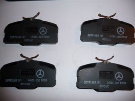Mercedes Benz Bremsklotzsatz /Bremsbelagsatz  001 420 80 20
