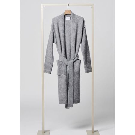 Herzensangelegenheit Strick Jacke lang mit Gürtel grau Gr 42