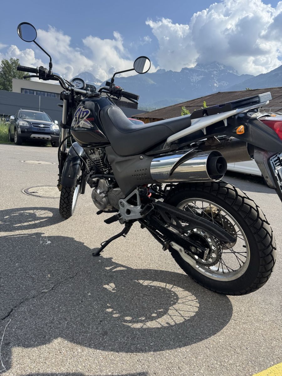 Honda Strasse: Honda SLR 650 – Gebraucht aus Muraz (Collombey) von captainthecat 1