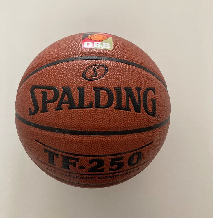 Spalding TF250 Ballon De Basket Taille 7 - Excellente Adhérence Et Durabilité