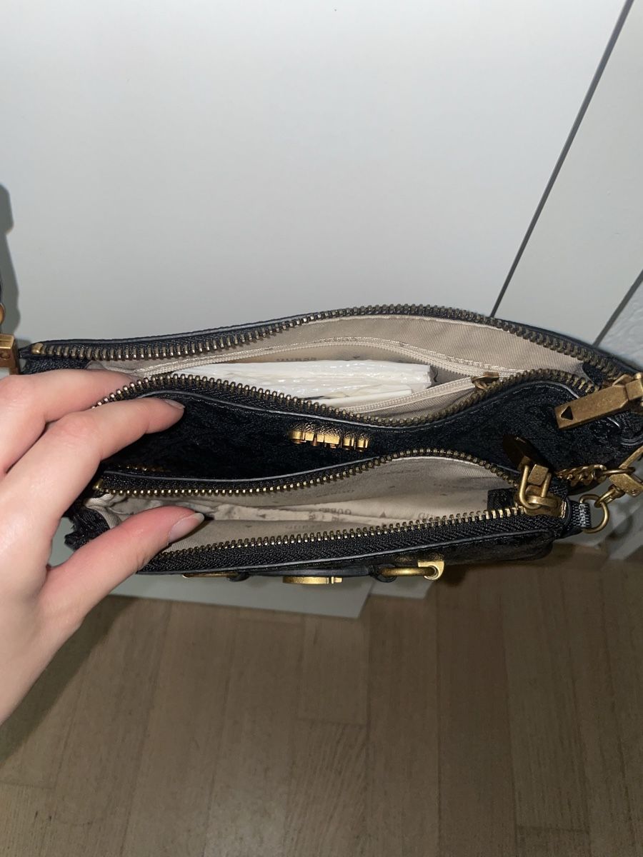 Guess Borse da donna: Original Guess Tasche – Usato da Schaffhausen venduto da anj_c89q 2