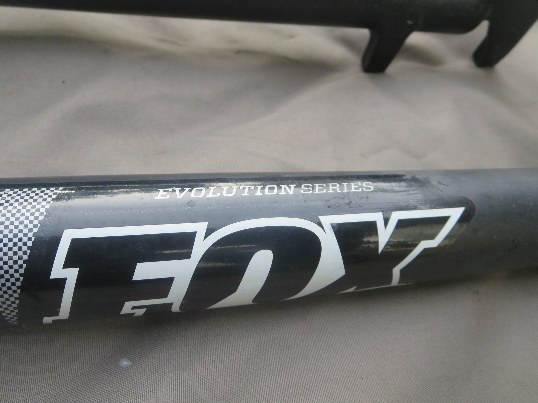 Ersatzteile: Federgabel Fox Evolution34  27,5" 130mm 2214g 100x15mm taper – Gebraucht aus Ottikon von Locomotive01 7