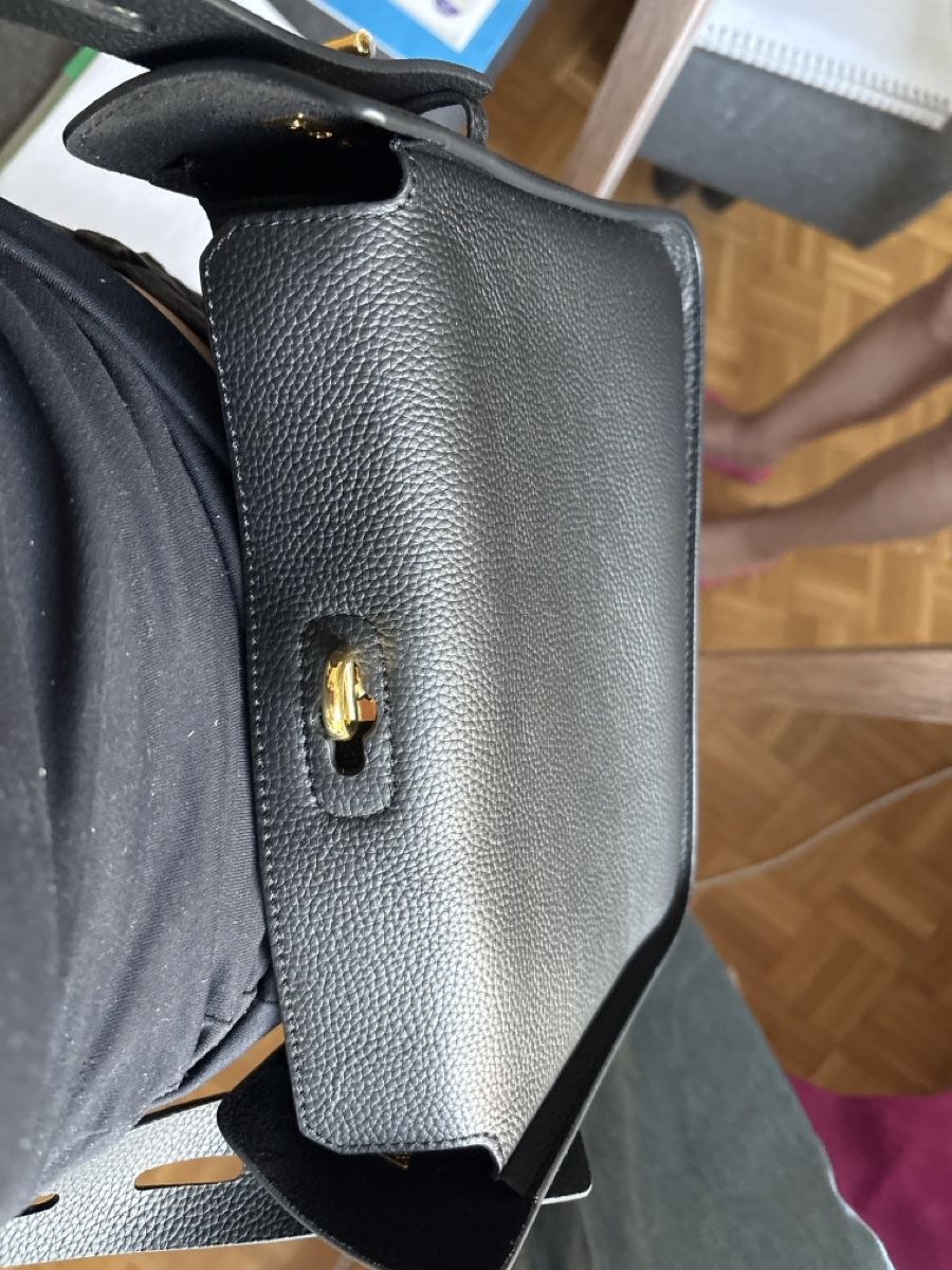 Borse da donna: Shoulder Bag Black Synthetic Material Acceptable – Usato da Winterthur venduto da kar_5kzx 1