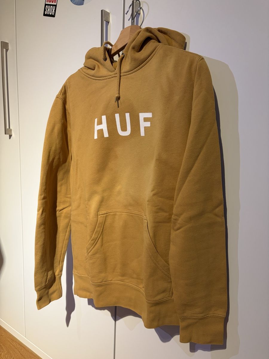 Pulls & Sweat-shirts: HUF Kapuzenpulli Gelb/Beige – D'occasion à Zug par gav_nfw7 2