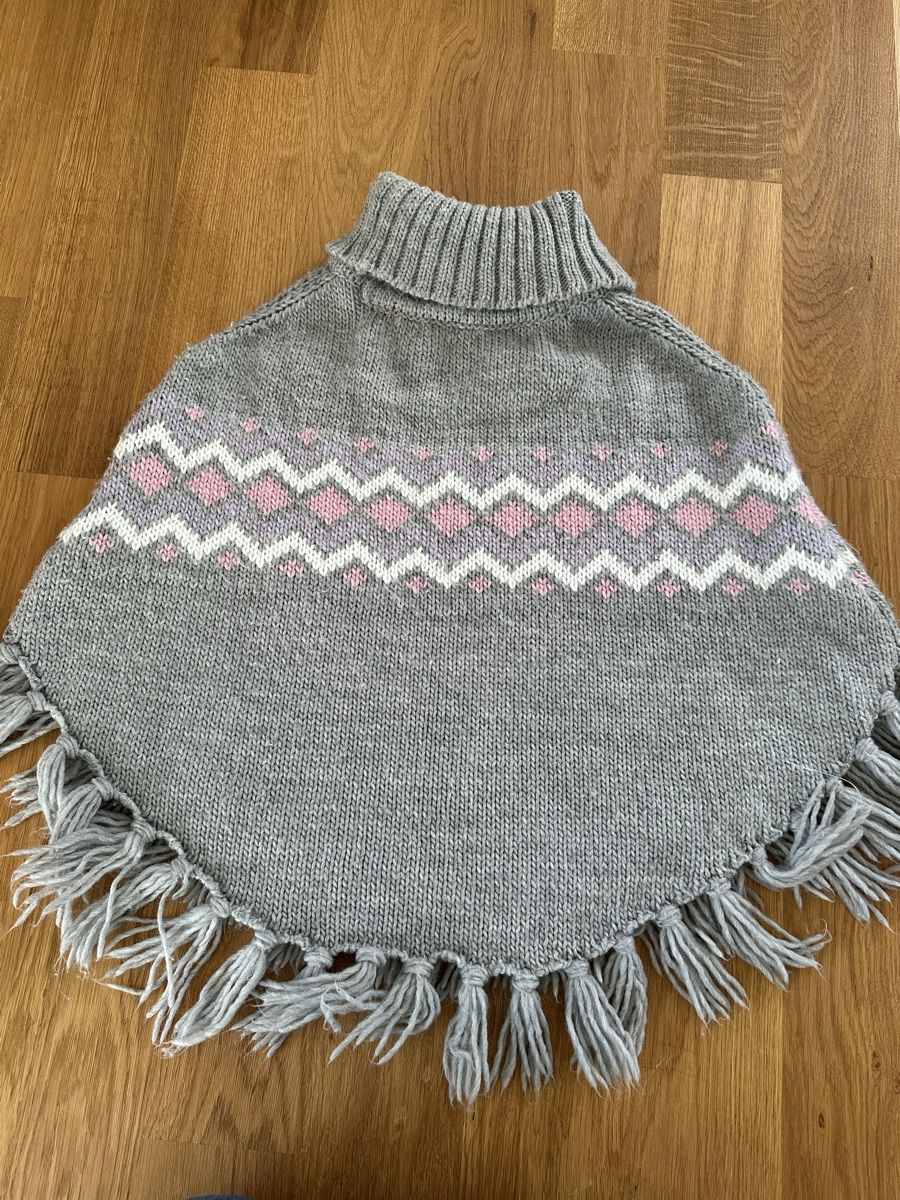 H&M Maglioni & Felpe: Pocho Mädchen 110-128/134 – Usato da Hochdorf venduto da lefaho