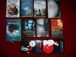 Konvolut bestehend aus 10 Büchern, Fantasy und Krimis