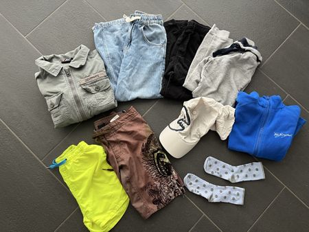 Kleiderset Junge Gr. 122/128