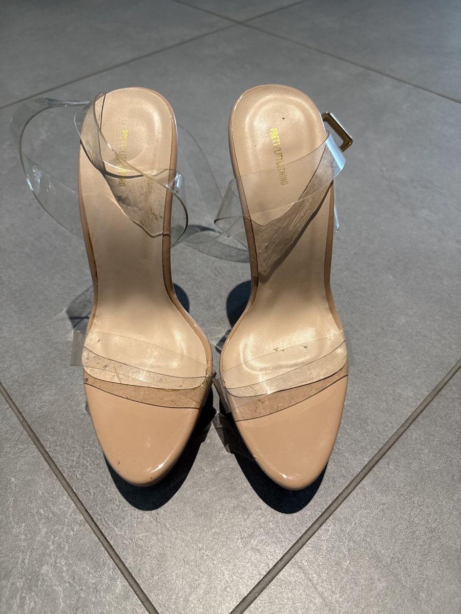 Scarpe da donna: Sandales – Nuovo (secondo la descrizione) da Fribourg venduto da Mya_Asb