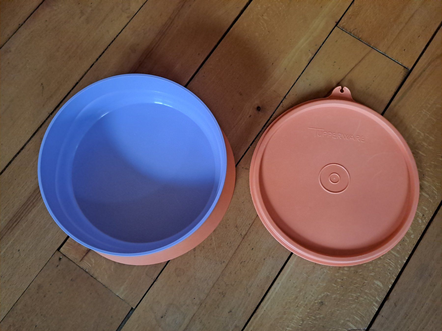 Tupperware Assiettes: Tupperware Kinder Teller, gebraucht – D'occasion à Wängi par Raettli10 1