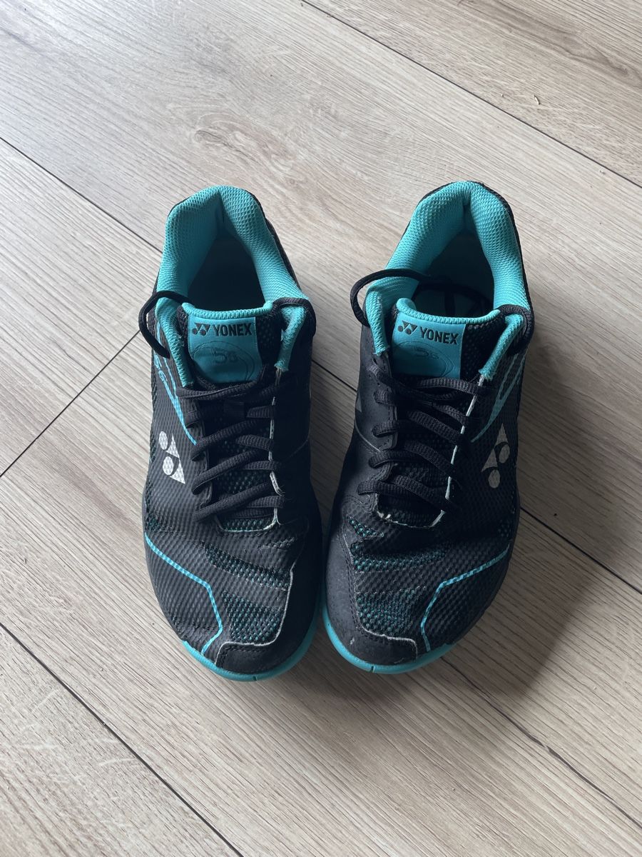 Scarpe da uomo: Hallen - Turnschuhe Yonex – Usato da Zimmerwald venduto da fuerue