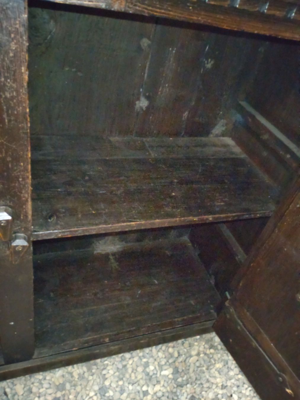 Armadi: Holzschrank dunkel, antike Möbel – Usato da Zürich venduto da taloswow 5