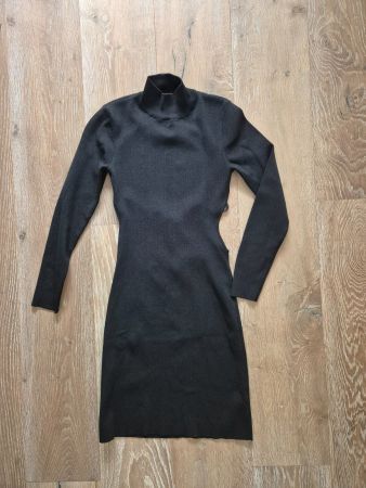 Robe à dos nu