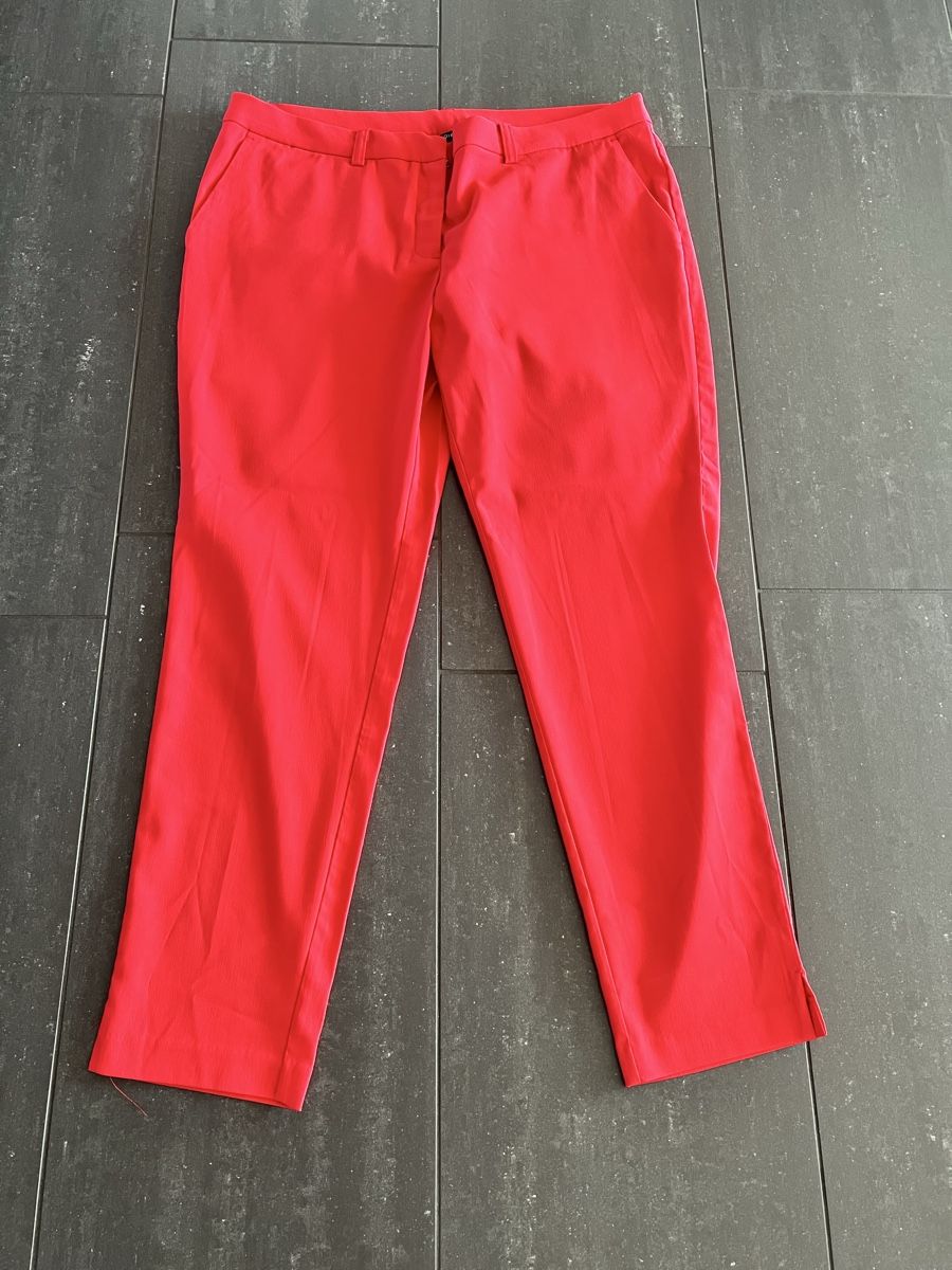 Pantaloni: Stoffhose rot 46 – Usato da Kreuzlingen venduto da Mirabilis0628