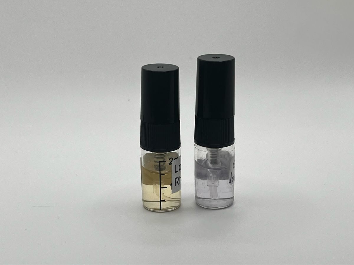 Louis Vuitton Parfum & Eau de Toilette: LUXE — EDP 2 LV x1,8ml – Neu (gemäss Beschreibung) aus Genève von StaceyH