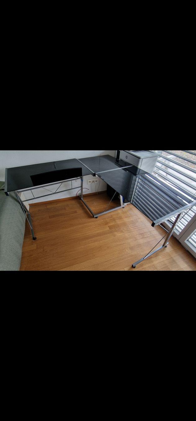 Scrivanie: Schreibtisch Glas Schwarz/Silber – Usato da Sursee venduto da new_original