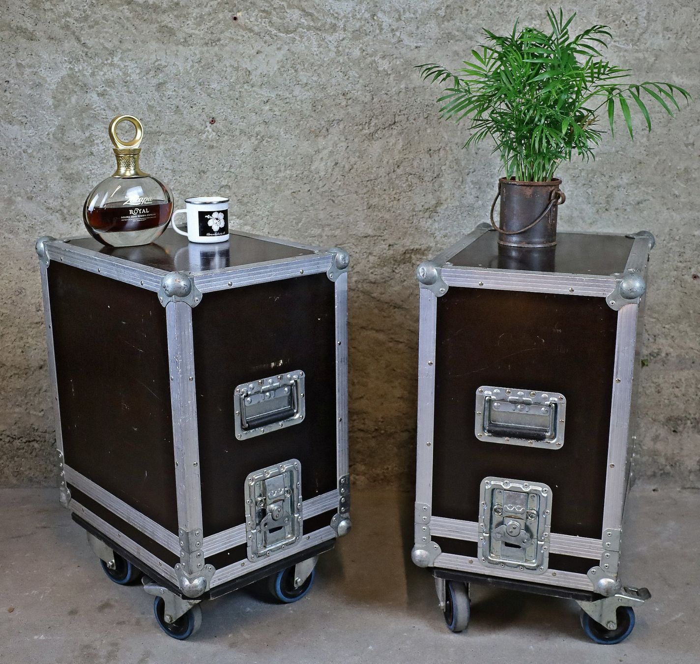 Tavoli: THON Flightcase, Roadcase, Beistelltisch – Usato da Birrwil venduto da brandschatz_birrwil 6