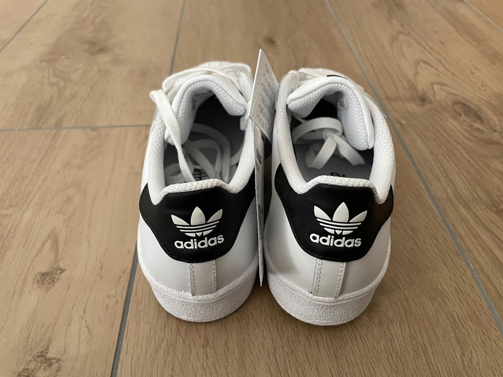 Adidas superstar store gr 33