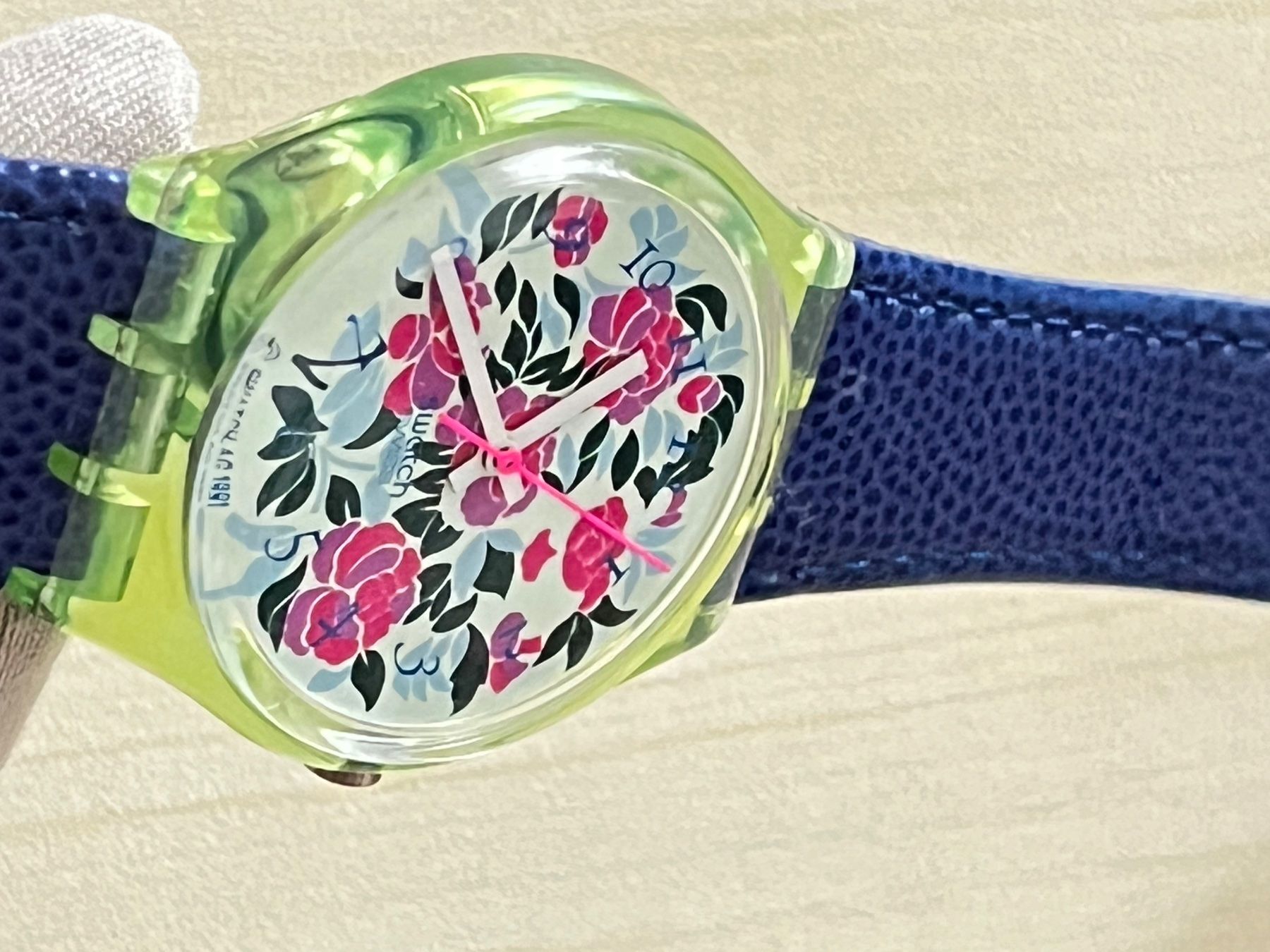 Swatch Orologi: Swatch Damenuhr Blumenmuster, Vintage – Usato da Grenchen venduto da chththl 4