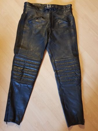 Fett gayle Biker Lederhose