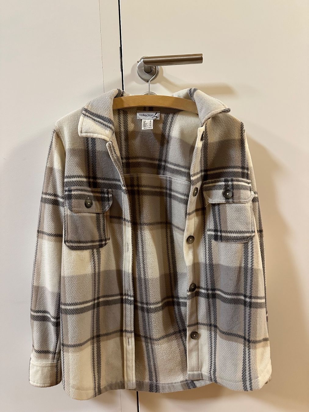 Jacken: Fleecejacke, champagner-steingrau-kariert – Neu (gemäss Beschreibung) aus Zuoz von nina.ma 1